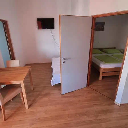 Haus Zarko Vir
