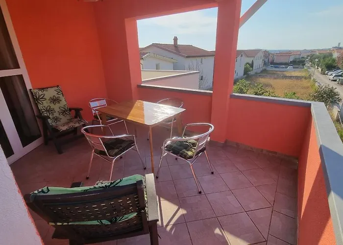 Apartament Haus Zarko Vir