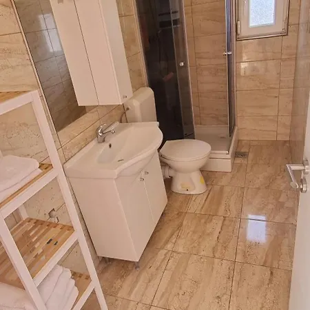 Haus Zarko Apartman Vir